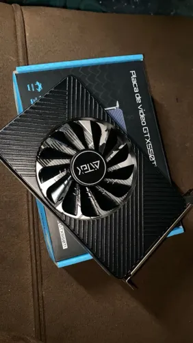 Placa de vídeo GTX 550 Ti 2gb 128bits DDR5