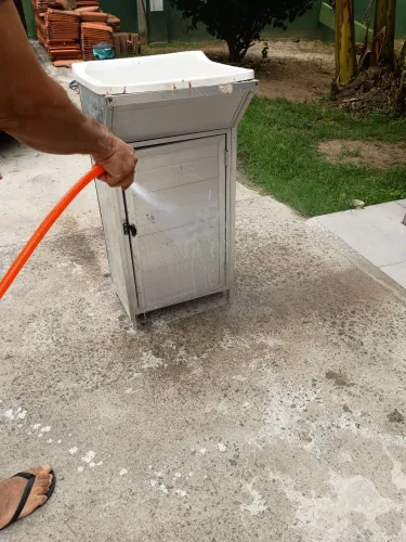 Tanque com armário de aluminio