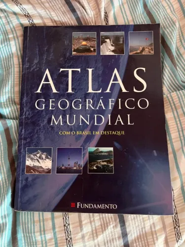 Livro Atlas geográfico mundial
