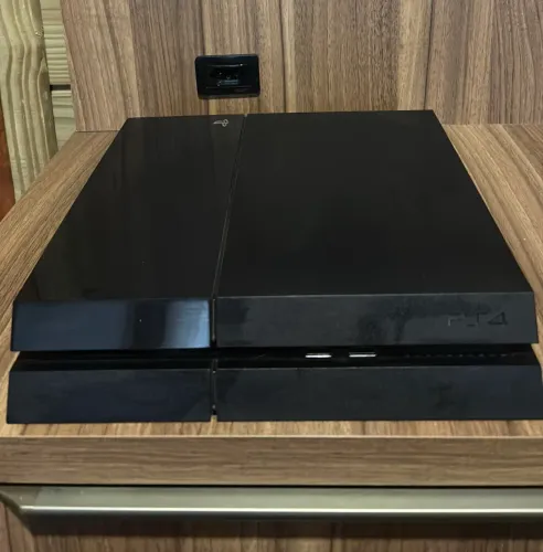 PlayStation 4 slim 1tb