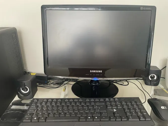  Computador completo  , com 2 monitores