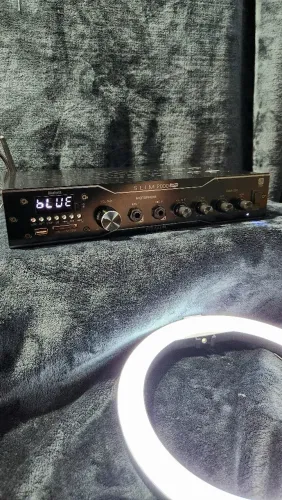 Amplificador compacto Frahm modelo Slim 2000 APP