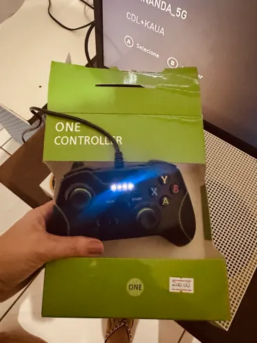 Xbox one S 1T, controle novo. Nota em PDF.
