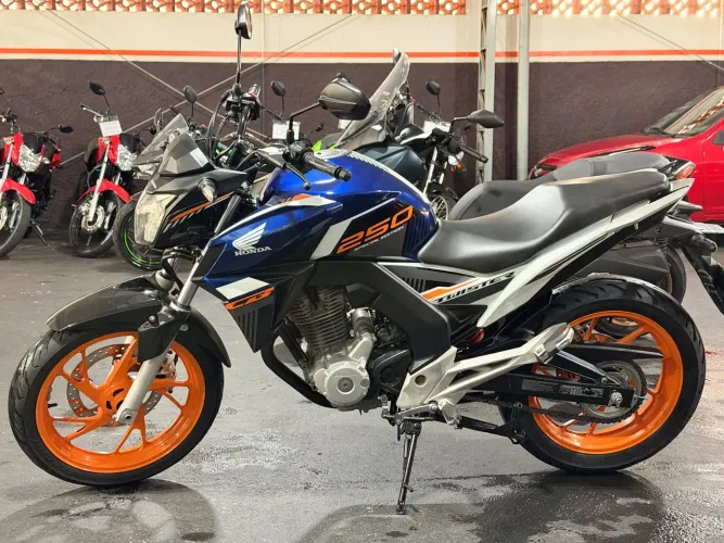 Cb 250 twister lim ed