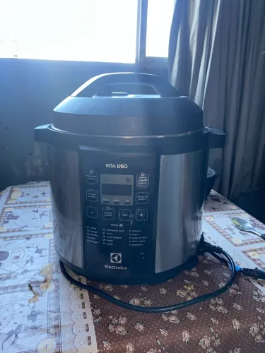 Panela elétrica da Rita lobo Eletrolux
