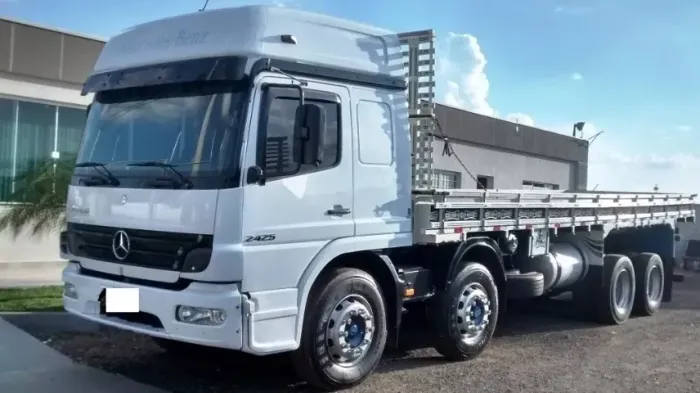 Mb Atego 2425 8x2 2012 carroceria
