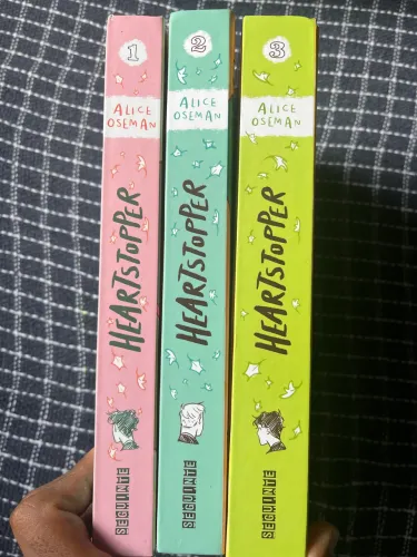 Heartstopper HQ volumes 1 ao 3