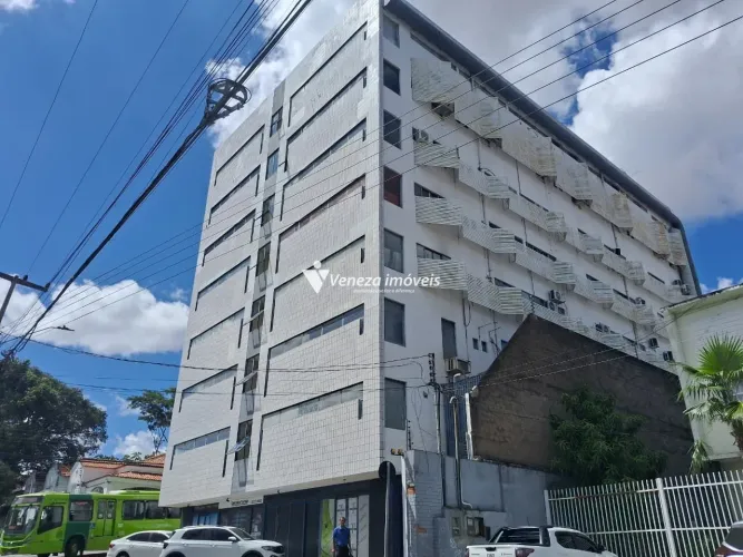 Sala comercial térrea Edifício Luiz Fortes para aluguel no Centro
