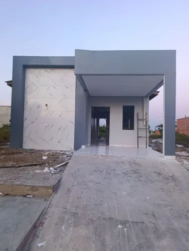 VENDO CASA 95% PRONTA NO RESIDENCIAL AMAZONAS