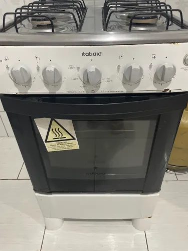 Fogão 4 bocas em bom estado tudo funcionando