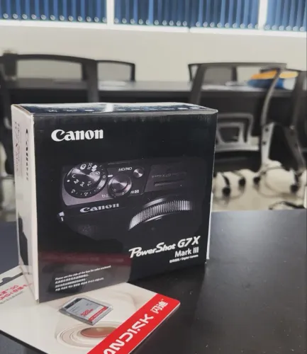 Canon PowerShot G7X Mark III