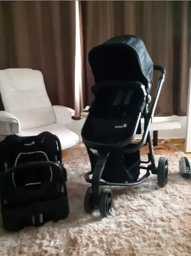 Carrinho de bebê safety mobi Moisés e bebê conforto entrego e aceito cartão 12xvezes 