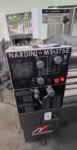 Torno mecânico nardini mascote 175 E com digital novo 1000 mm reformado e completo de tu