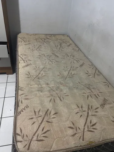 Cama de solteiro