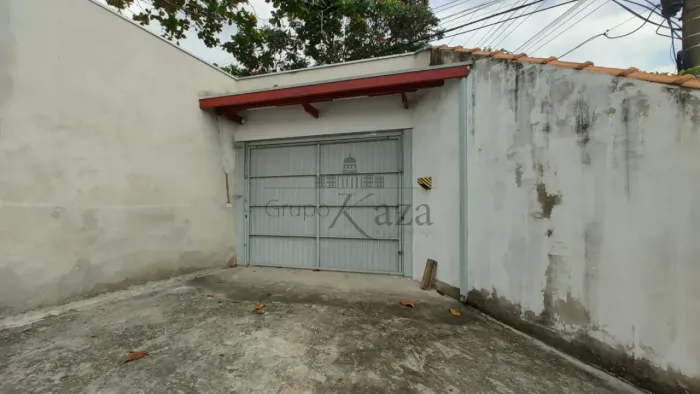 Casa - Esquina - Parque Santo Antônio - Jacareí - 120m².