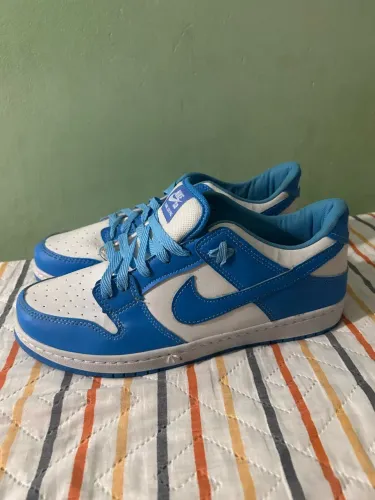 Tênis Nike SB Dunk Low Pro Azul e Branco