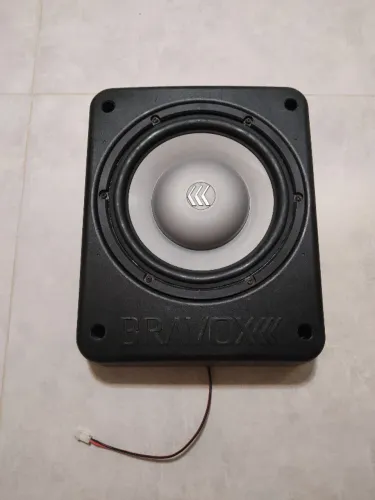 Caixa Selada Subwoofer Slim Bravox FLT 30X 180w Rms 10 Pol. 2 Ohms