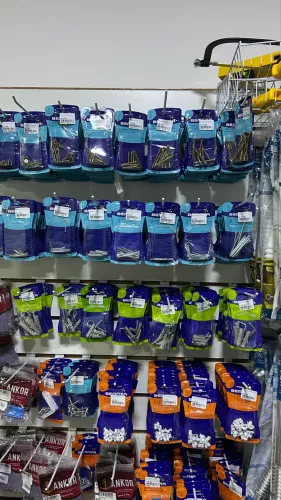 Grande lote de ferragens Bemfixa- Parafusos, pregos e fixação