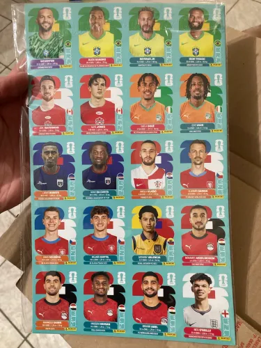 120 Figurinhas atualização da copa , Neymar e mais 119 jogadores