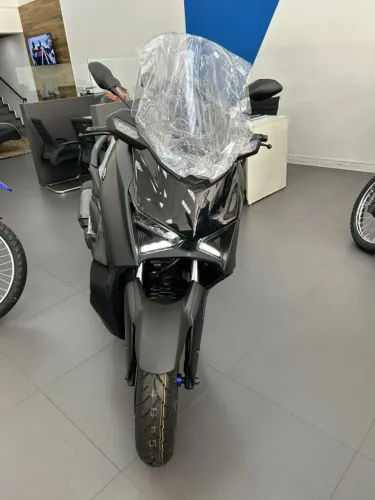 YAMAHA XMAX 300 CONNECTED,-*TAXA ZERO* - TECNOLOGIA, POTÊNCIA E SOFISTICAÇÃO