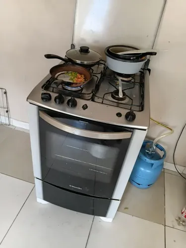 Fogão Electrolux em ótimo estado