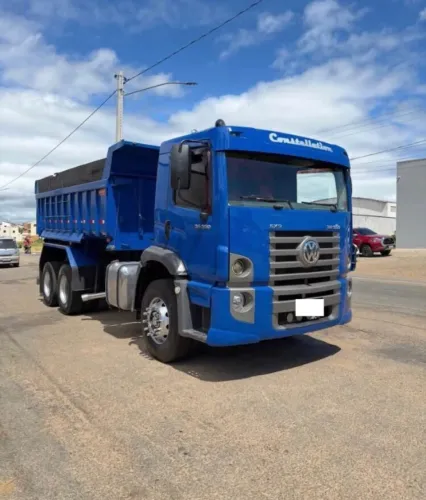 vw 24250 6x2 2011 cacamba