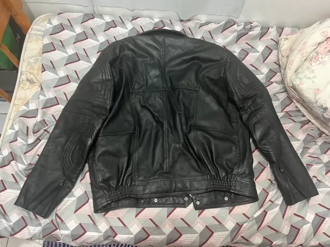 Jaqueta de couro legítimo 