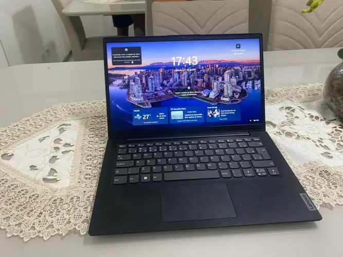 Notebook usado em excelente estado