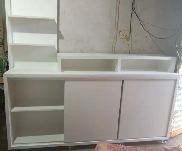 Vende-se rake de sala