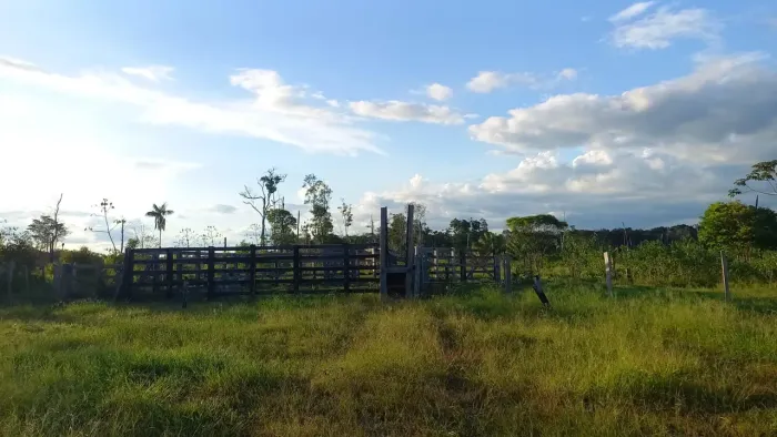 Vende-se lote região cantá