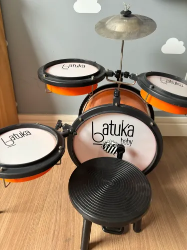 Bateria infantil