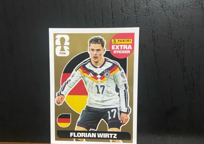 Vendo Figurinha Legend Florian Wirtz ( OURO ) 