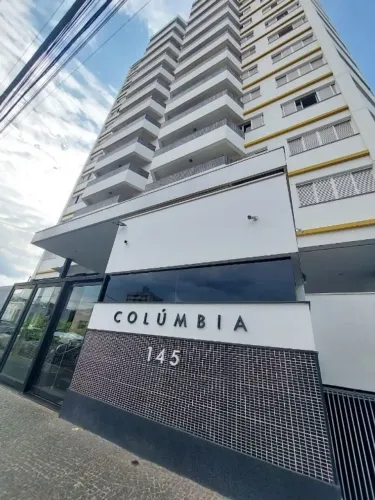Apartamento com 3 Dormitórios, 1 Suíte e 1 Vaga para Locação em Marília/SP