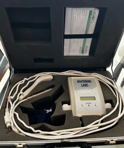 Máquina para clareamento a laser de Consultório, DMC Whitening Lase 2