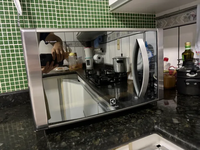 Microondas Electrolux 31L (LEIA)