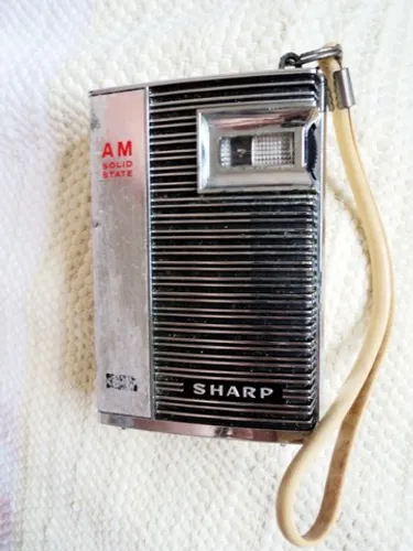 Sharp BP-102B (Funcionando) - 6 Transistor Radio AM - Made in Japan-(Íten p/ Colecionador)