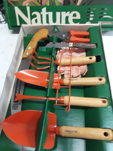 Conjunto de utensílios para jardim Tramontina muito eficiente para poda em geral