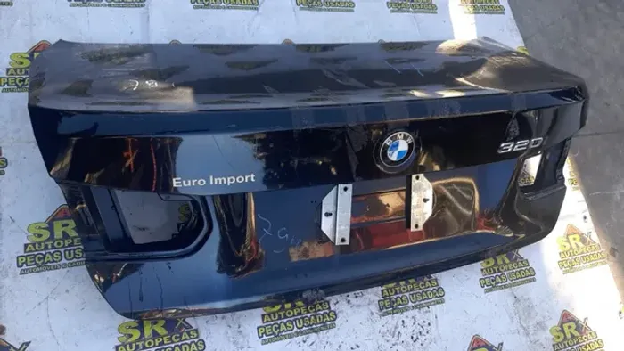Tampa Traseira BMW 320i