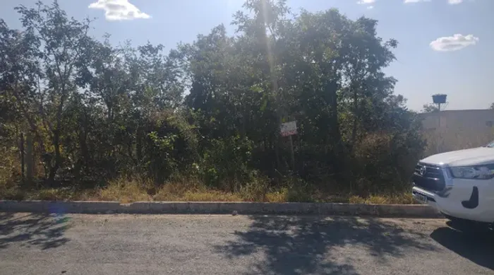 Lotes na rua principal para o Santuário da Salete