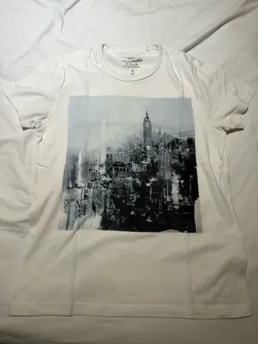 Camiseta Abercrombie & Fitch tamanho P
