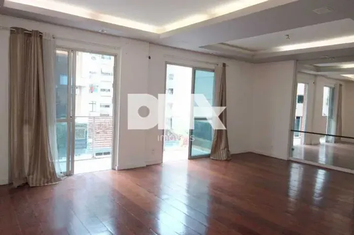 Apartamento - Padrão / Residencial / Lagoa