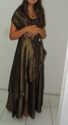 Vestido verde de cetim