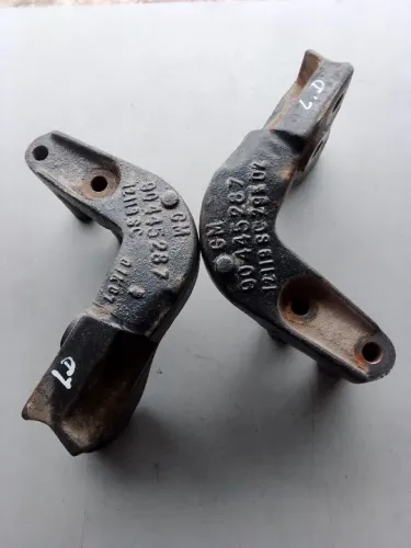 CELTA/ CORSA/ CLASSIC COM AR SUPORTE COXIM/ CALÇO MOTOR LADO DIREITO *