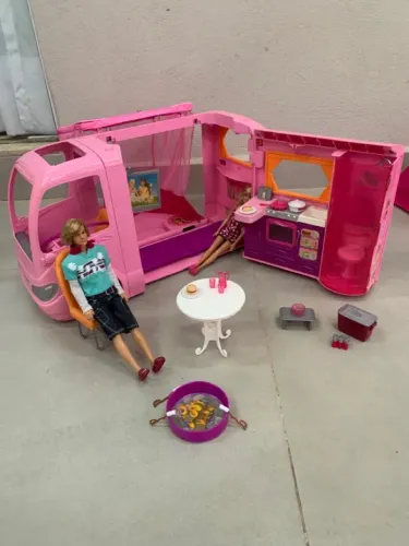 Trailer camping da Barbie 2009