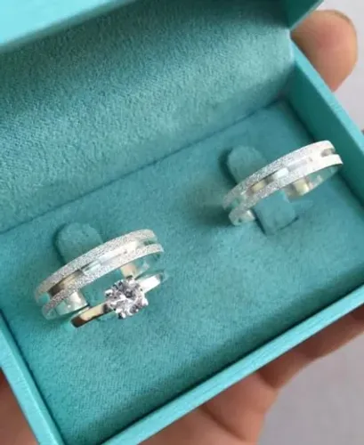 PAR DE ALIANÇAS COMPROMISSO