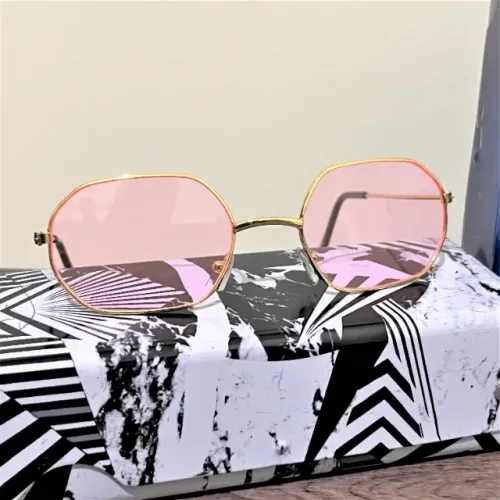 (Aceito cartão) Óculos de Sol Octogonal, Lente Rosa e Armação Dourada UV400