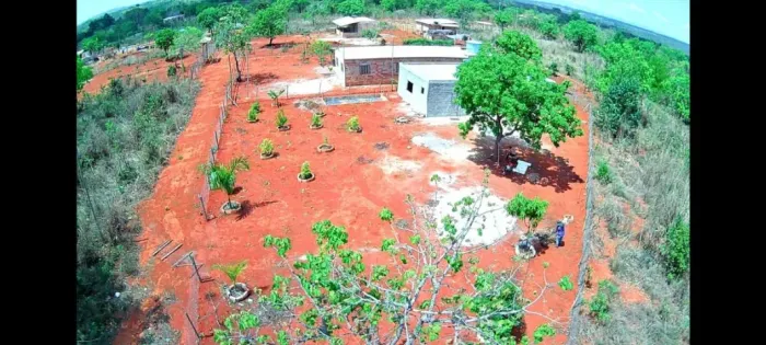 Chácara de mil metros com casa de 3 quartos a 3.5 km do asfalto!