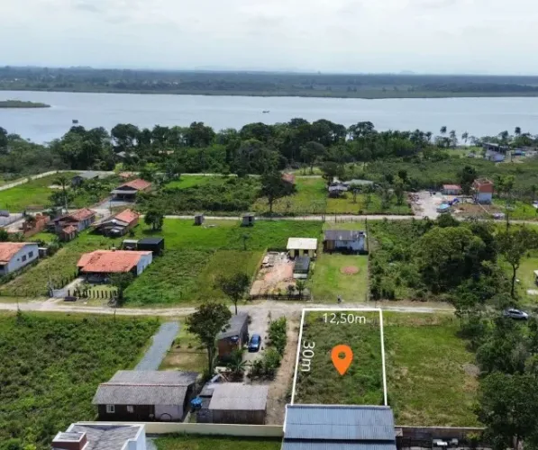 Ótimo Terreno na Praia do Ervino