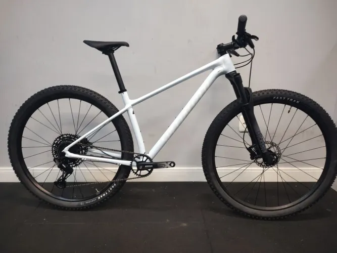 SPECIALIZED CHISEL M 17