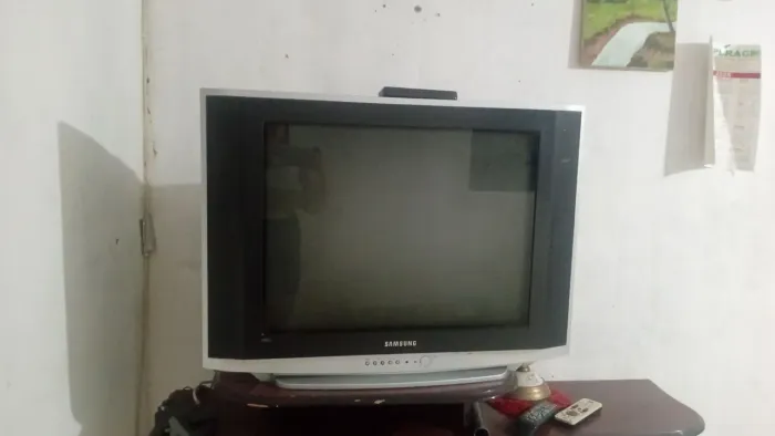 Tv de tubo 29 polegadas samsung (usada) SOMENTE PINDAMONHANGABA OU CIDADES VIZINHAS